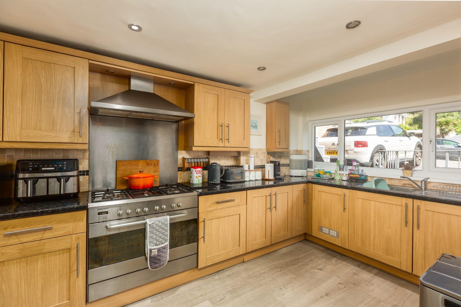 Plunch Lane, Mumbles, Swansea, SA3 4JE